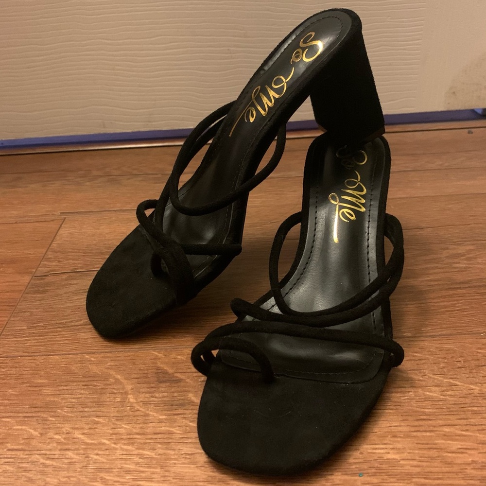 SOLD!! Miss Lola Strappy sandals heel